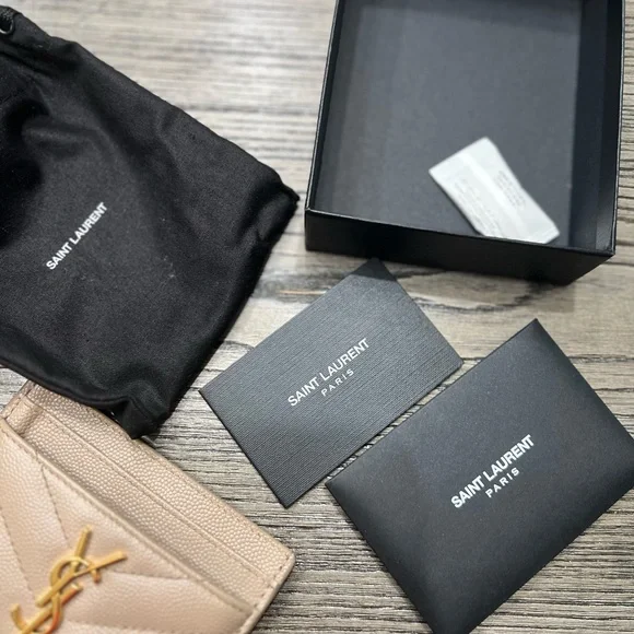 YSL Card Holder Monogram Matelasse Leather - Picture 9 of 10